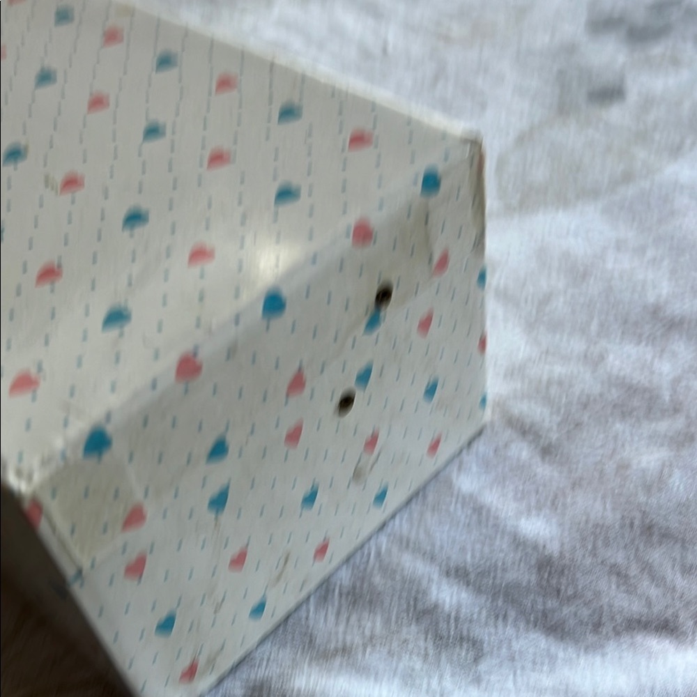 Heart Pattern Jewelry Box - Picture 7 of 10